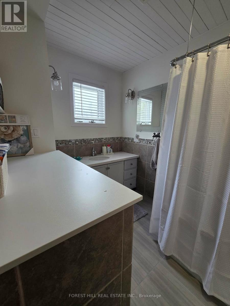 859 Lakeshore Road E, Oro-Medonte, Ontario  L0L 1T0 - Photo 13 - S12991816