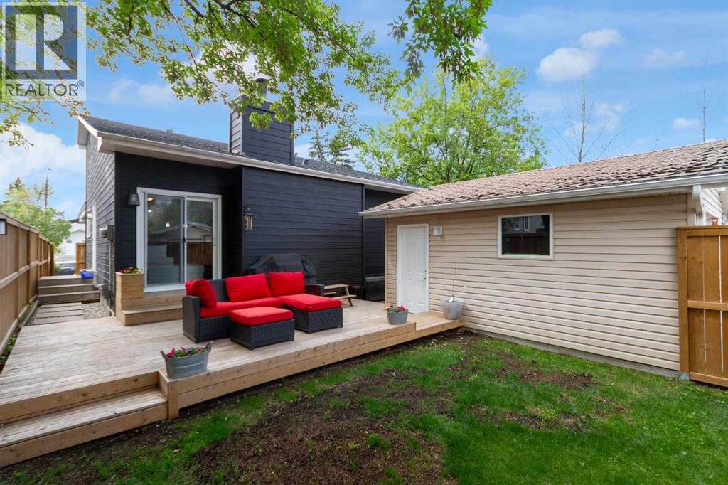 15 Woodglen Road SW, Calgary, Alberta  T2W 4N8 - Photo 30 - A2315611