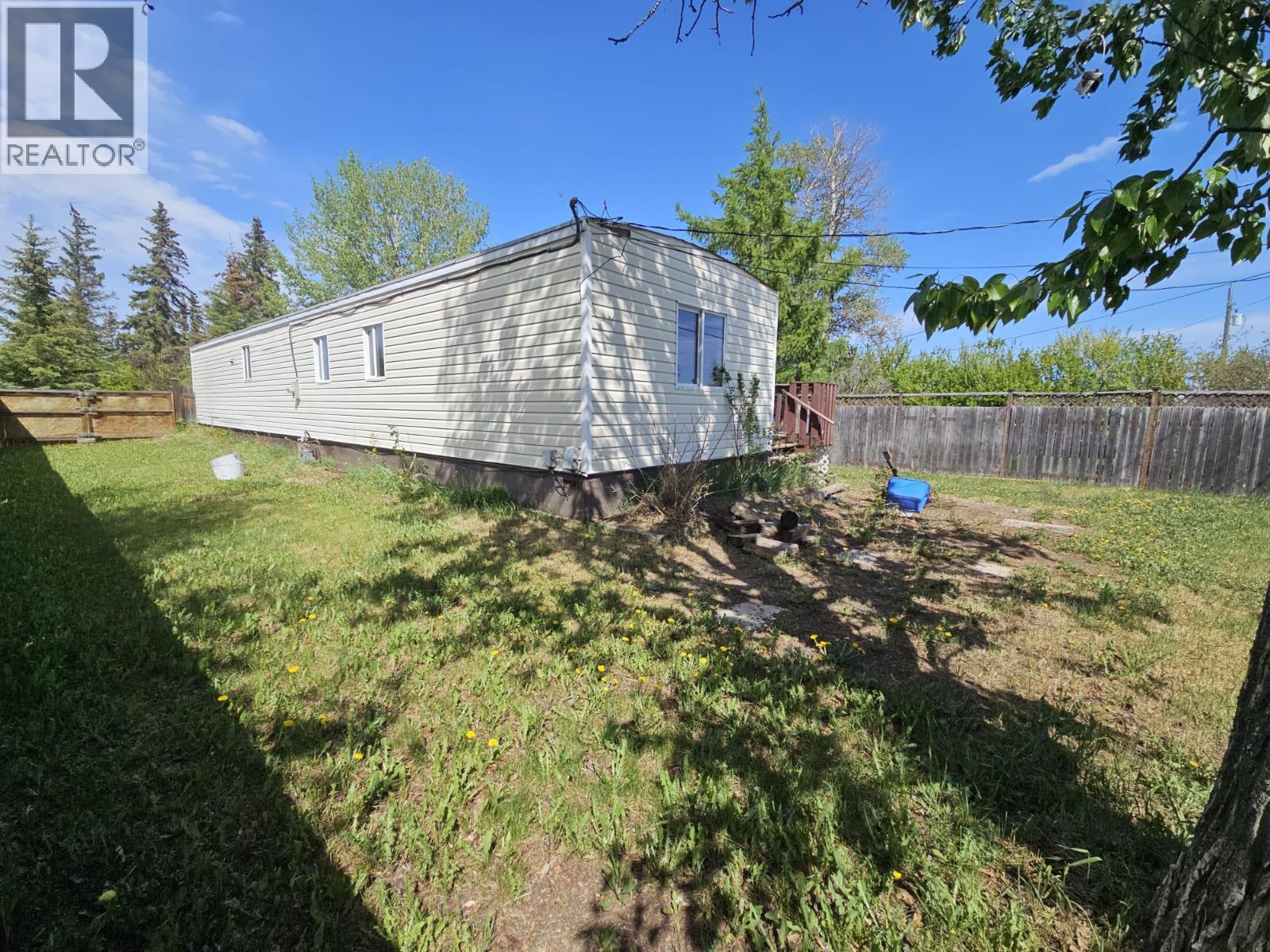 921 121 Avenue, Dawson Creek, British Columbia  V1G 3K3 - Photo 4 - 10389406