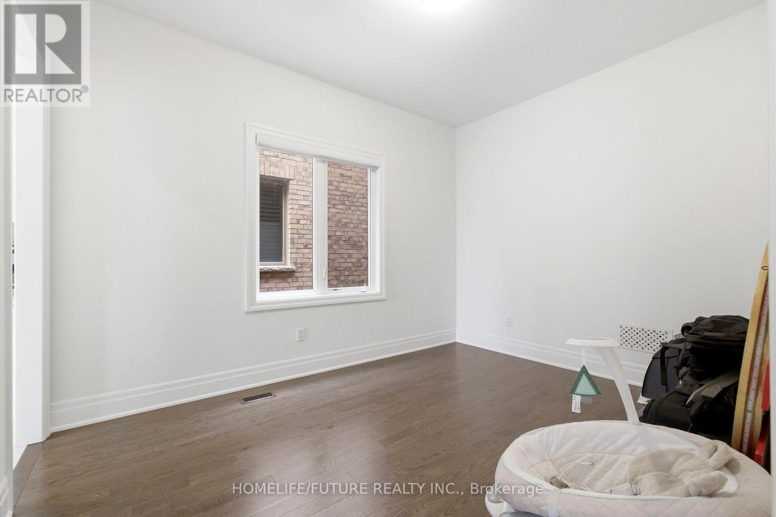 278 Danny Wheeler Boulevard, Georgina, Ontario  L4P 0J9 - Photo 18 - N13214944
