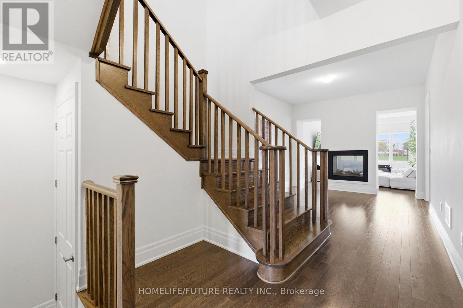 278 Danny Wheeler Boulevard, Georgina, Ontario  L4P 0J9 - Photo 5 - N13214944