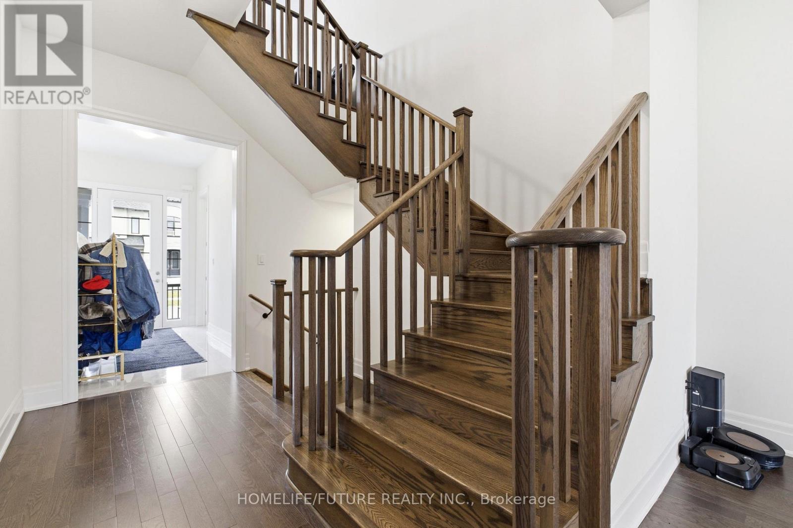 278 Danny Wheeler Boulevard, Georgina, Ontario  L4P 0J9 - Photo 6 - N13214944
