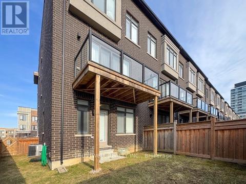 49 Fancamp Drive, Vaughan, Ontario  L6A 4Z1 - Photo 25 - N13214952