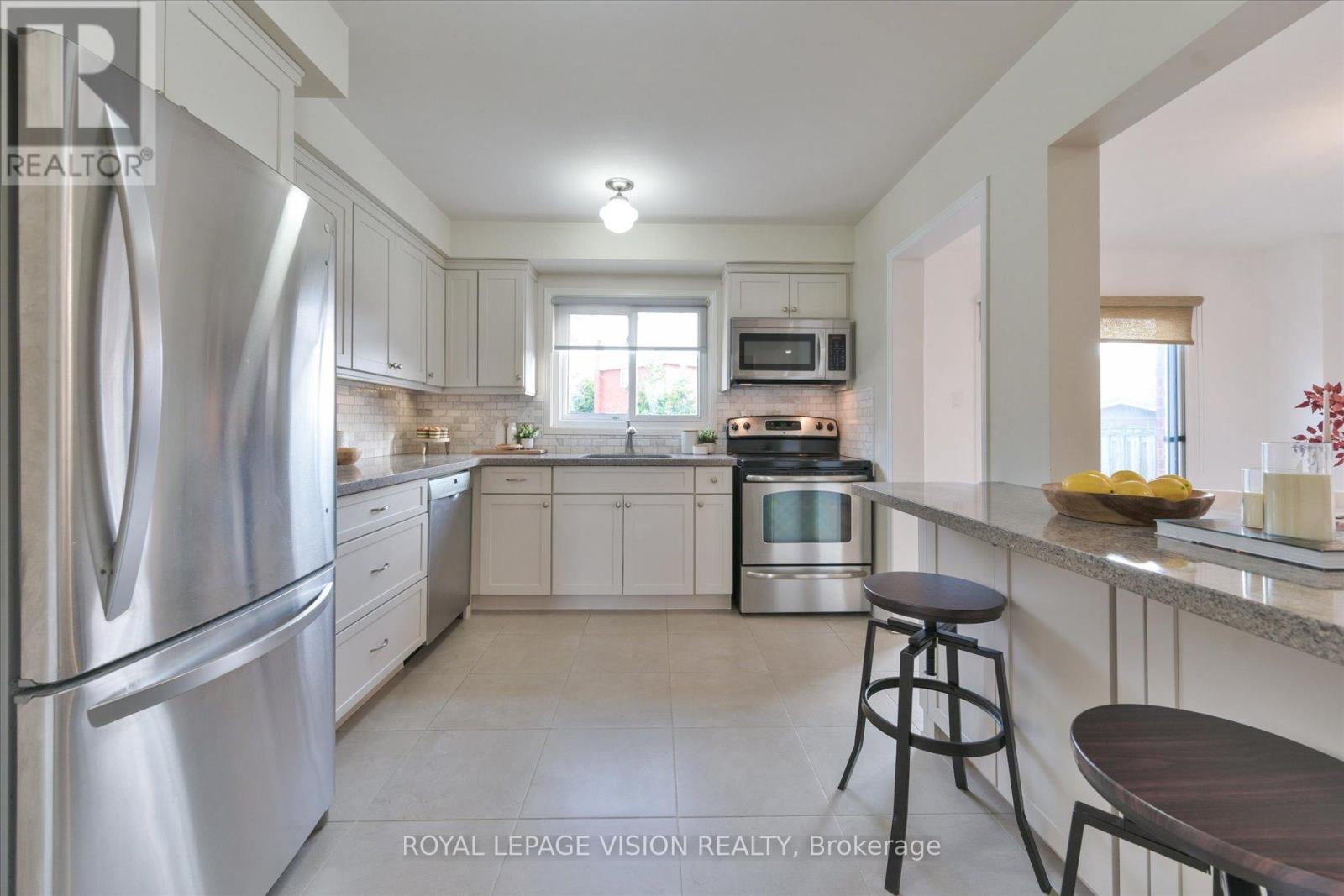 126 Richbell Street, Vaughan, Ontario  L4J 5X2 - Photo 12 - N13215016