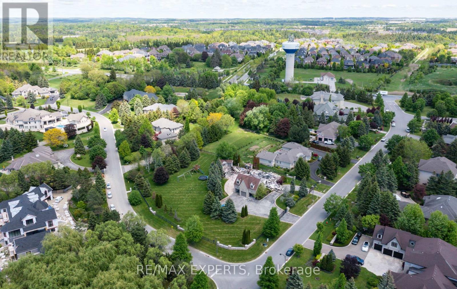 76 Forest Heights Boulevard, Vaughan, Ontario  L0J 1C0 - Photo 2 - N13215018