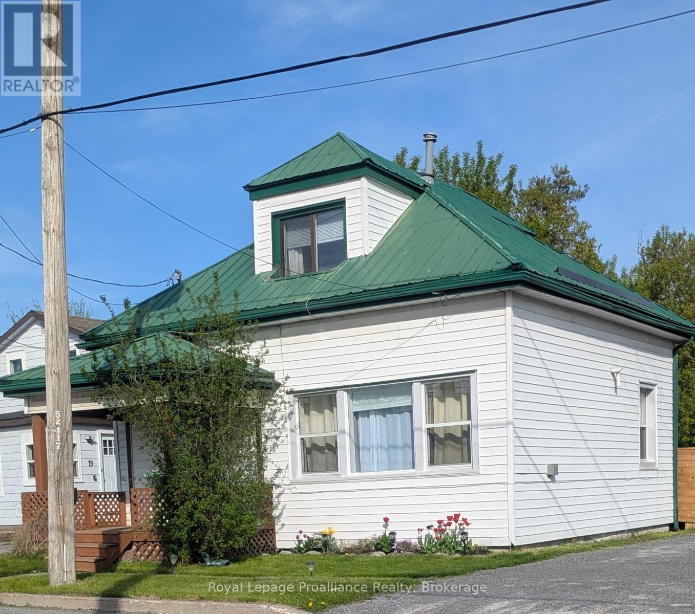 17 MEYERS STREET, Quinte West, Ontario