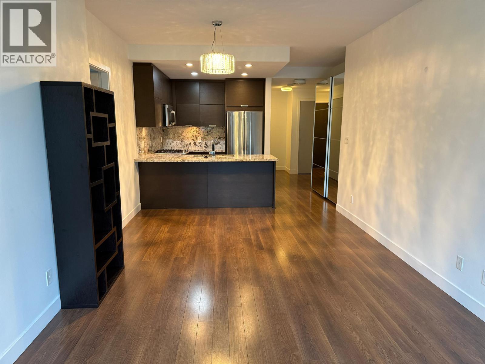 201 2077 Rosser Avenue, Burnaby, British Columbia V5C 0G6 - Photo 2 - R3119281