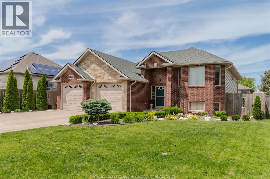 1423 Oakwood, Lakeshore, Ontario  N0R 1A0 - Photo 4 - 26012347