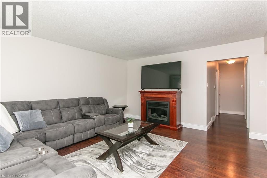 34 Blackhorne Crescent, Kitchener, Ontario  N2E 1T1 - Photo 5 - 40826094