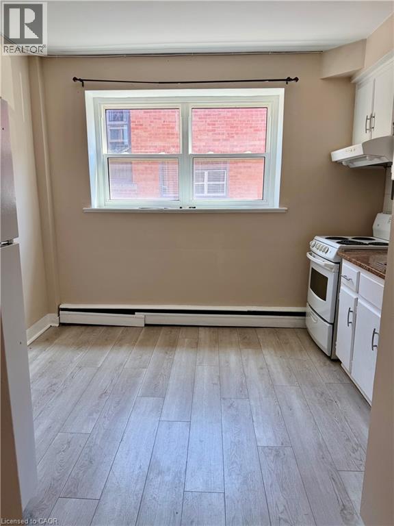 1250 Fennell Avenue E Unit# 5, Hamilton, Ontario  L8T 1T4 - Photo 2 - 40834880