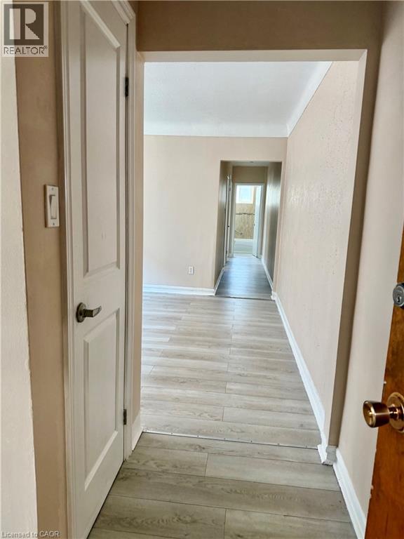 1250 Fennell Avenue E Unit# 5, Hamilton, Ontario  L8T 1T4 - Photo 3 - 40834880