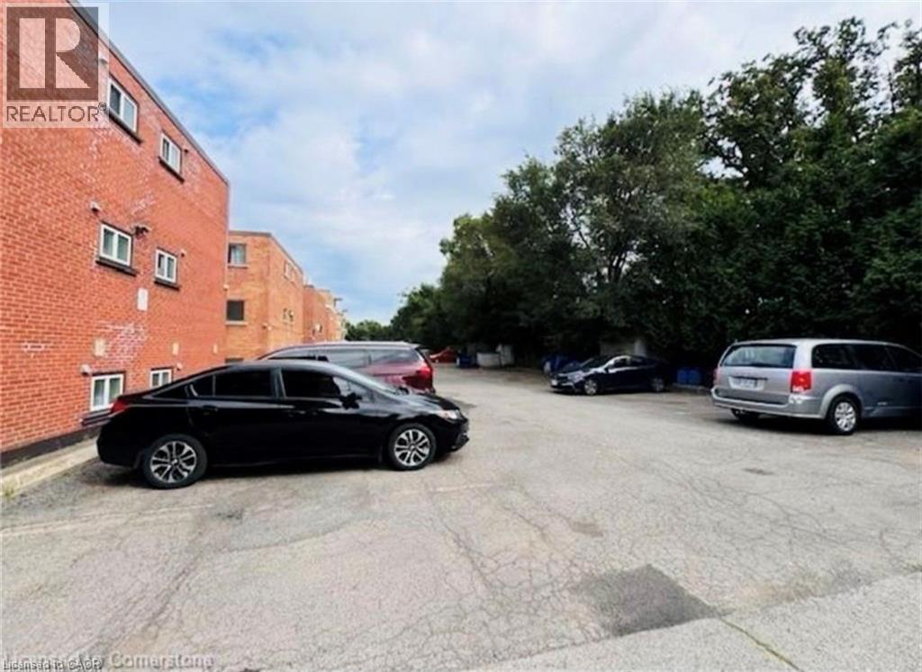 1250 Fennell Avenue E Unit# 5, Hamilton, Ontario  L8T 1T4 - Photo 5 - 40834880