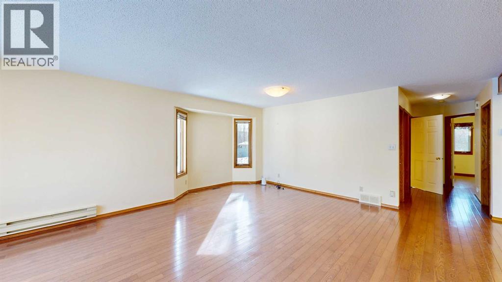 3908 64 Street, Stettler, Alberta  T4K 1G1 - Photo 5 - A2289850