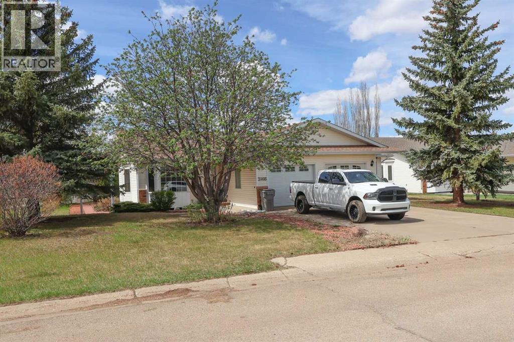 3908 64 Street, Stettler, Alberta  T4K 1G1 - Photo 1 - A2289850