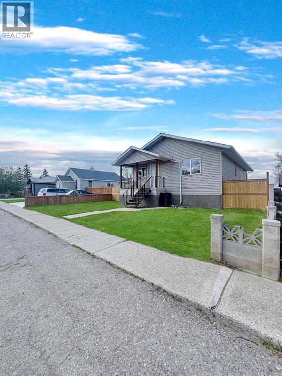 244 Crescent Avenue N, Picture Butte, Alberta  T0K 1V0 - Photo 1 - A2314034