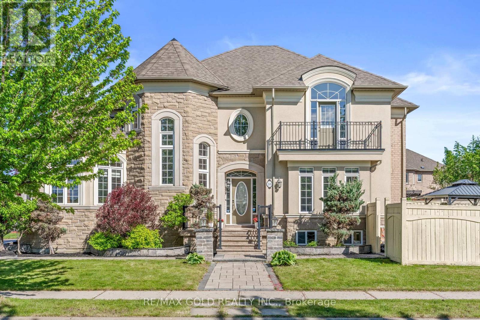 18 Hampton Springs Drive, Brampton, Ontario  L6P 2W4 - Photo 1 - W13214898