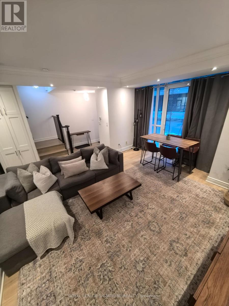 Th6 - 4065 Brickstone Mews, Mississauga, Ontario  L5B 0G3 - Photo 4 - W13214916