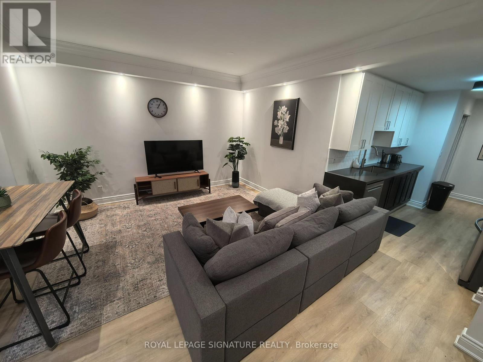Th6 - 4065 Brickstone Mews, Mississauga, Ontario  L5B 0G3 - Photo 5 - W13214916