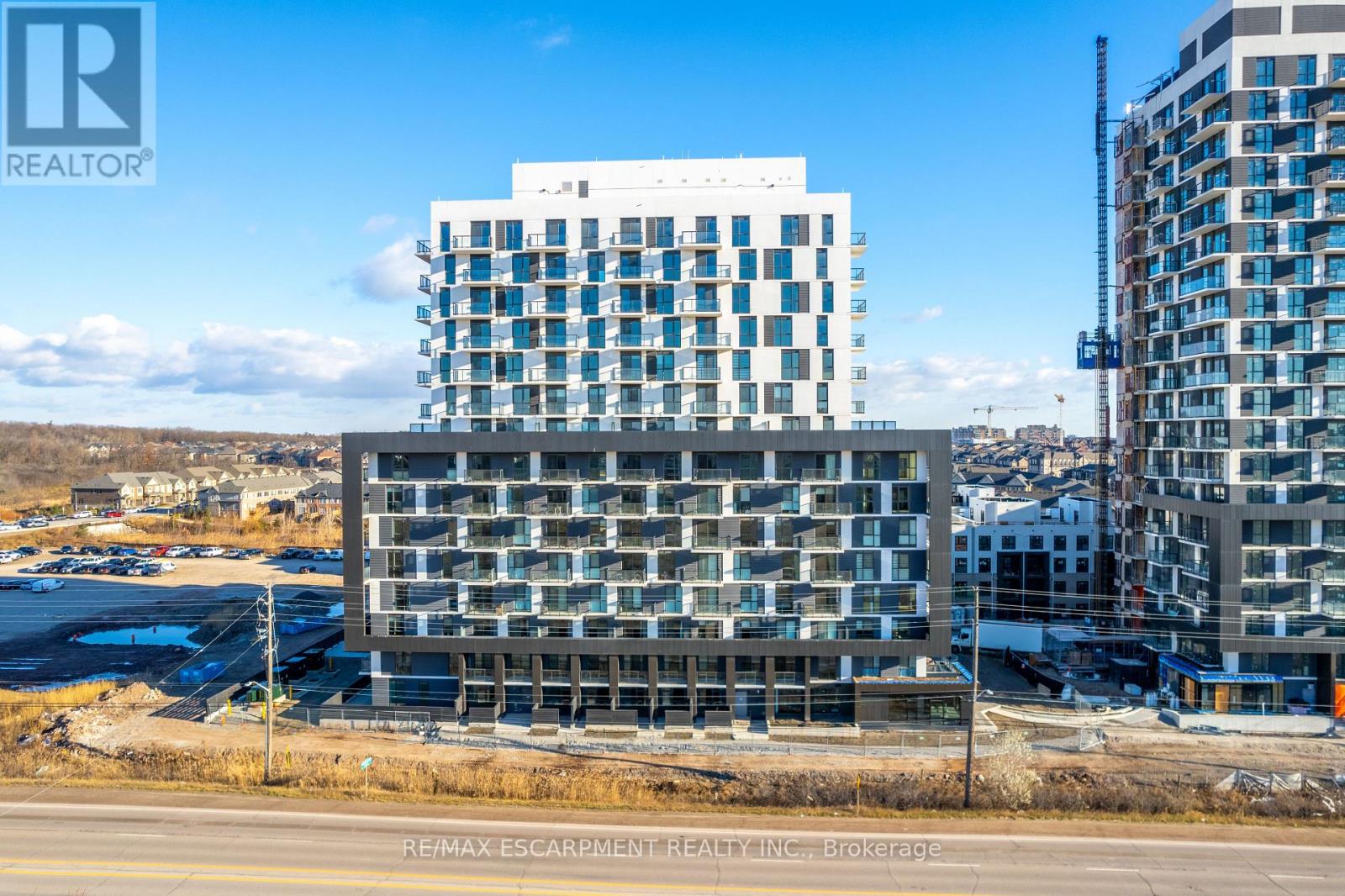 906 - 345 WHEAT BOOM DRIVE, Oakville, Ontario
