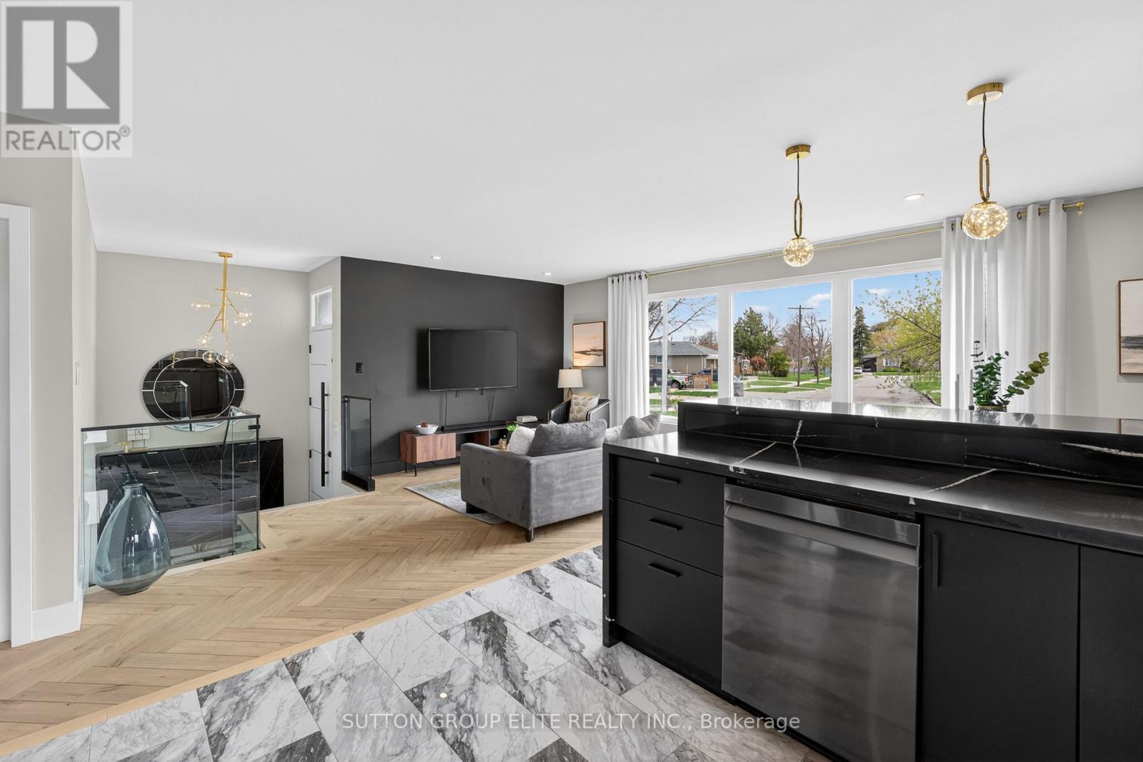 19 Hardwick Court, Toronto, Ontario  M9C 4G5 - Photo 10 - W13214978