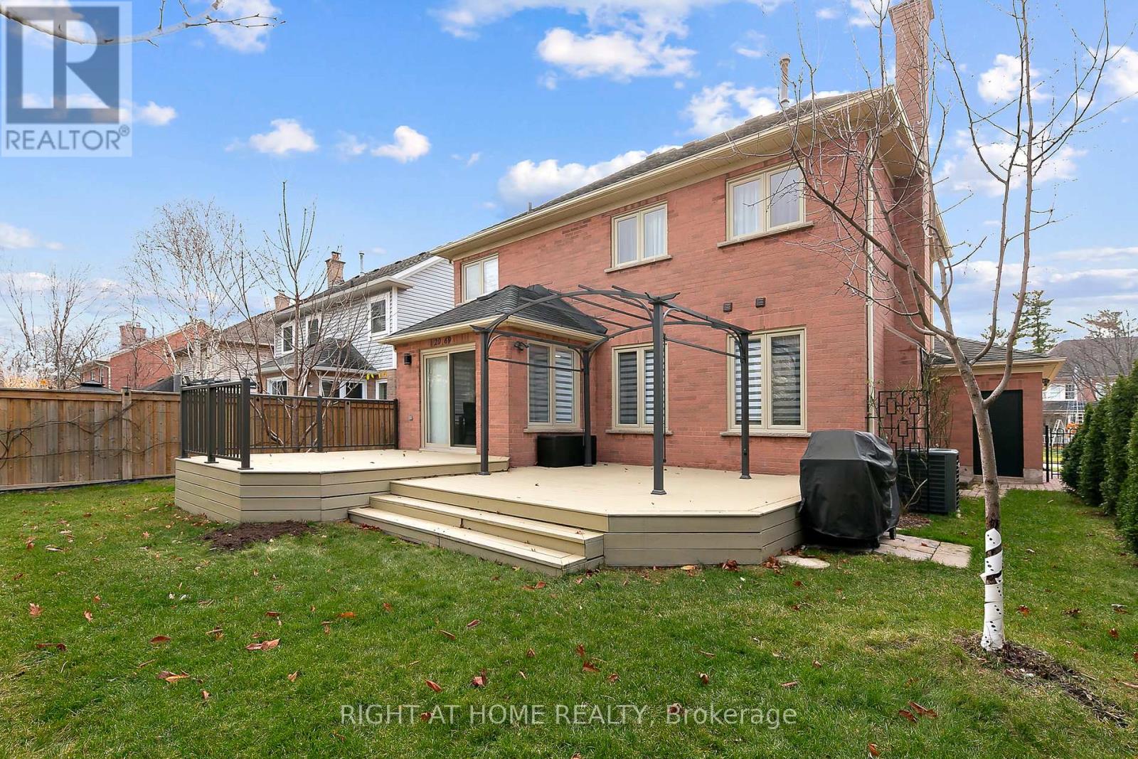 2069 Waterbridge Drive N, Burlington, Ontario  L7M 3W2 - Photo 43 - W13215002