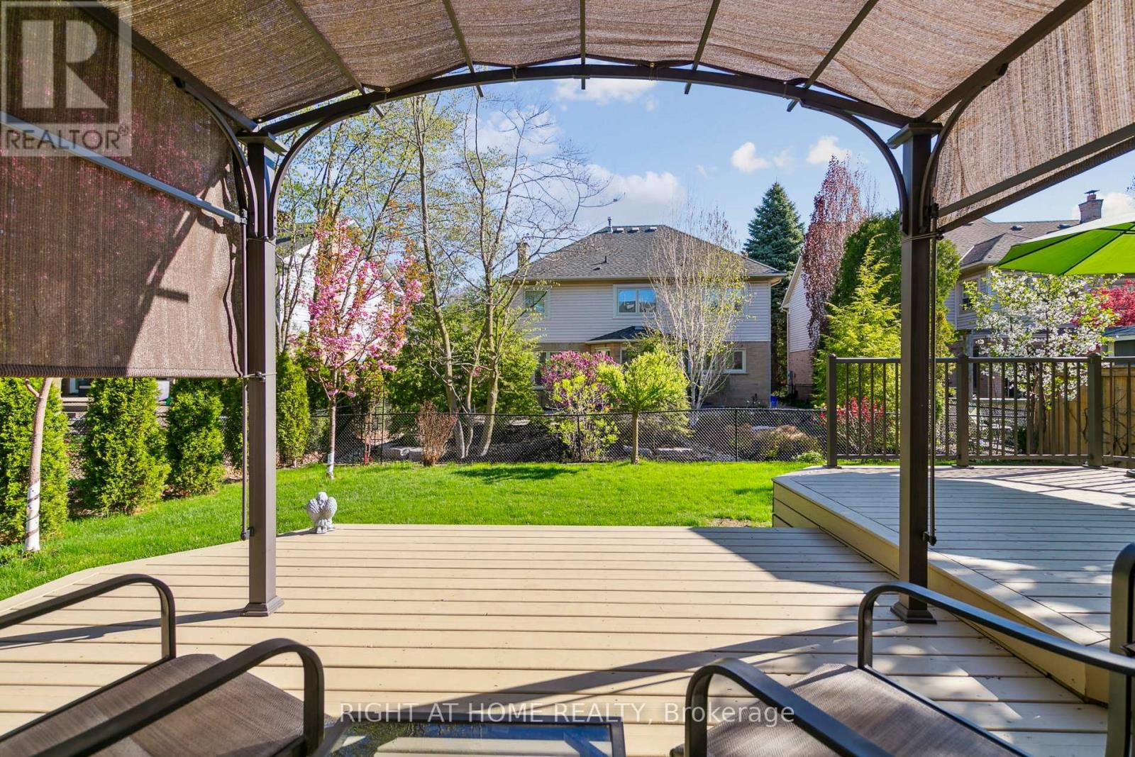 2069 Waterbridge Drive N, Burlington, Ontario  L7M 3W2 - Photo 45 - W13215002
