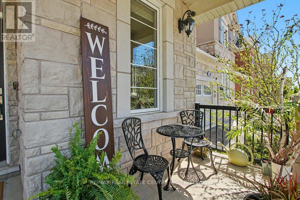 291 Cedar Hedge Road, Milton, Ontario  L9T 8Y4 - Photo 4 - W13215008