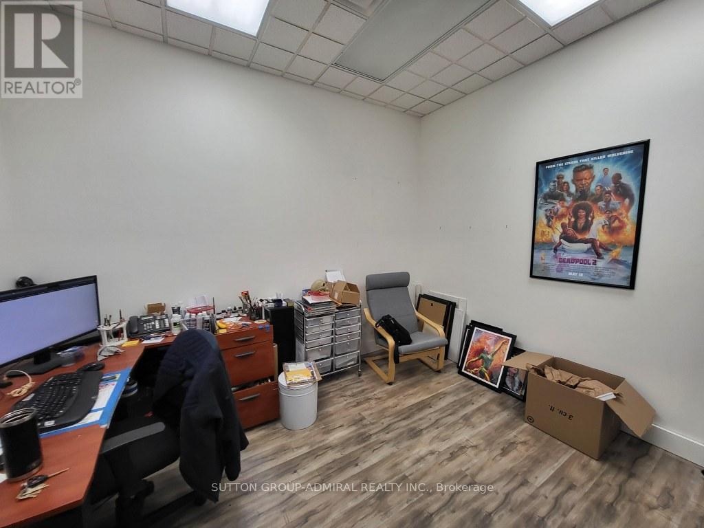 474 Champagne Drive, Toronto, Ontario  M3J 2T9 - Photo 15 - W13215012