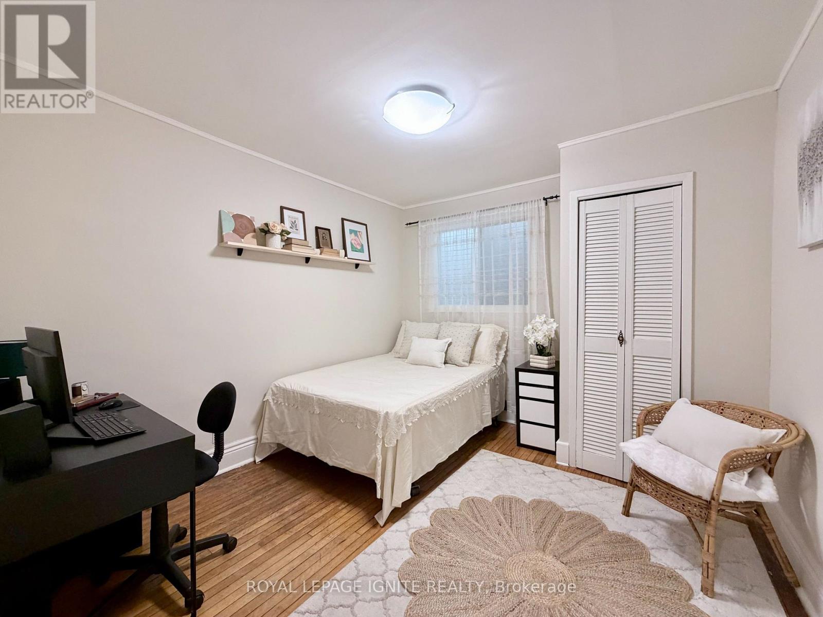 482 Mcroberts Avenue, Toronto, Ontario  M6E 4R4 - Photo 13 - W13215020