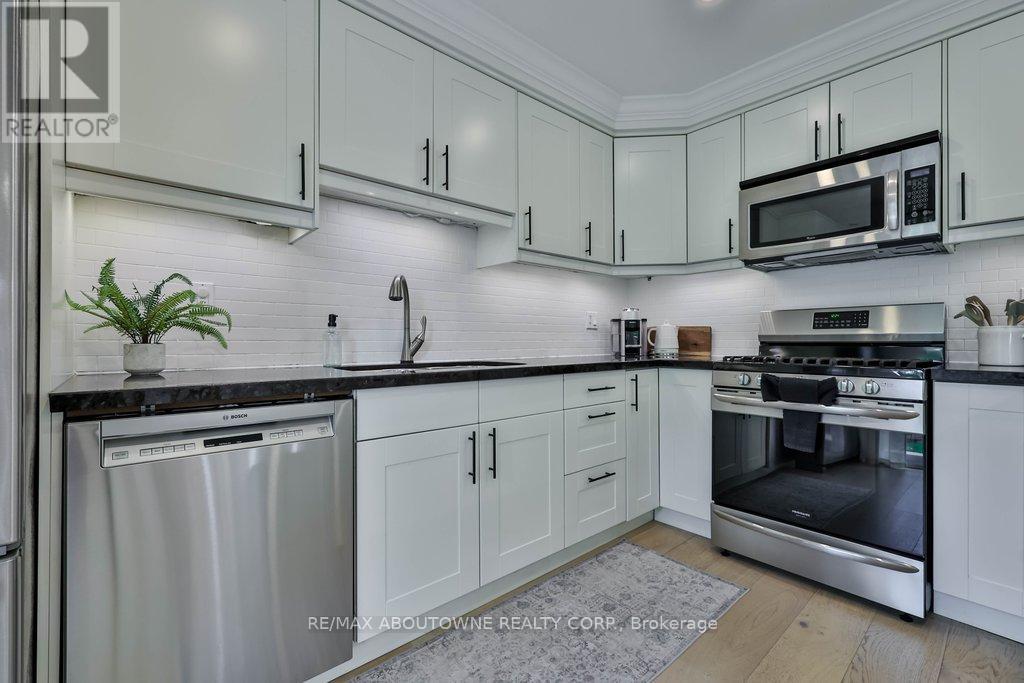 2478 Cavendish Drive, Burlington, Ontario  L7P 3T9 - Photo 17 - W13215028