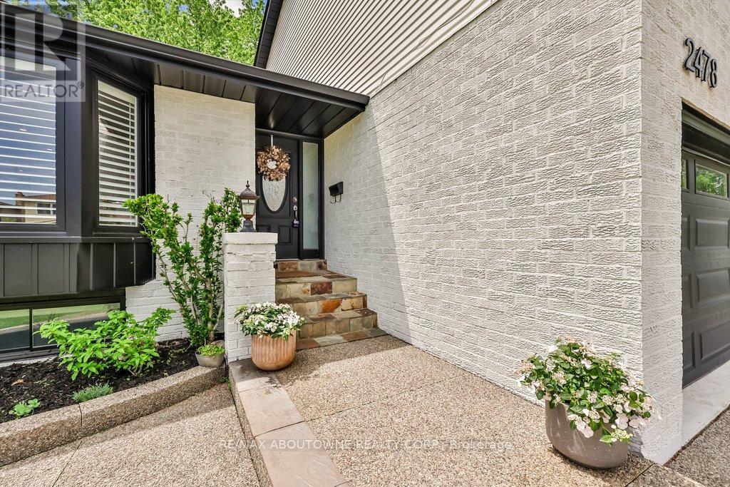 2478 Cavendish Drive, Burlington, Ontario  L7P 3T9 - Photo 4 - W13215028