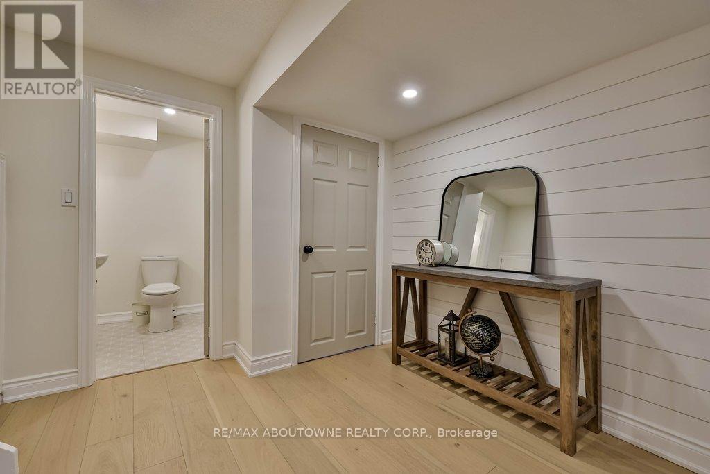 2478 Cavendish Drive, Burlington, Ontario  L7P 3T9 - Photo 41 - W13215028