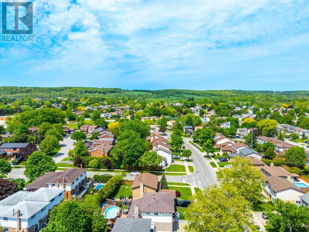2478 Cavendish Drive, Burlington, Ontario  L7P 3T9 - Photo 6 - W13215028