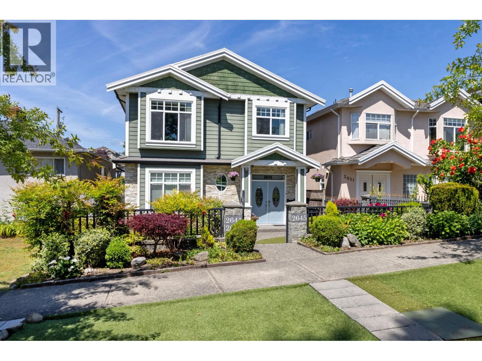 2643 E 8th Avenue, Vancouver, British Columbia V5M 1W4 - Photo 1 - R3129545