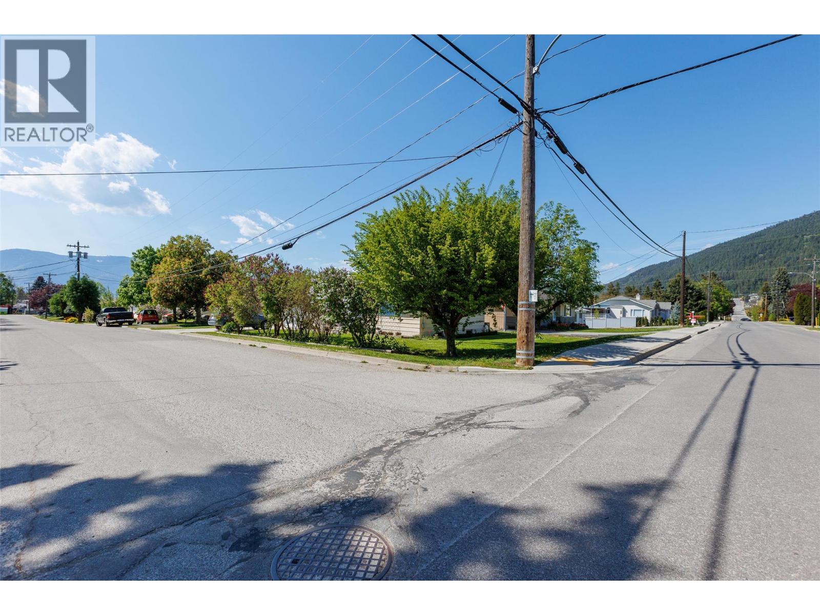 1924 Ash Street, Creston, British Columbia V0B 1G5 - Photo 23 - 10386616