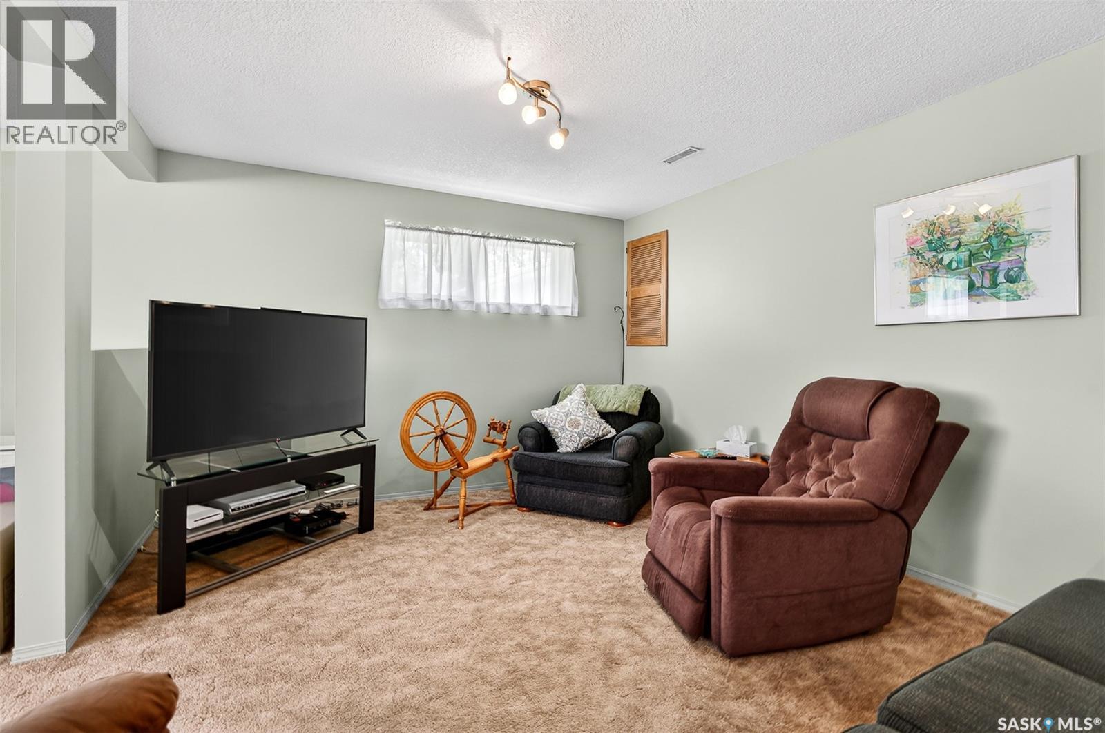 1381 Prince Crescent, Moose Jaw, Saskatchewan  S6H 6E6 - Photo 36 - SK037266