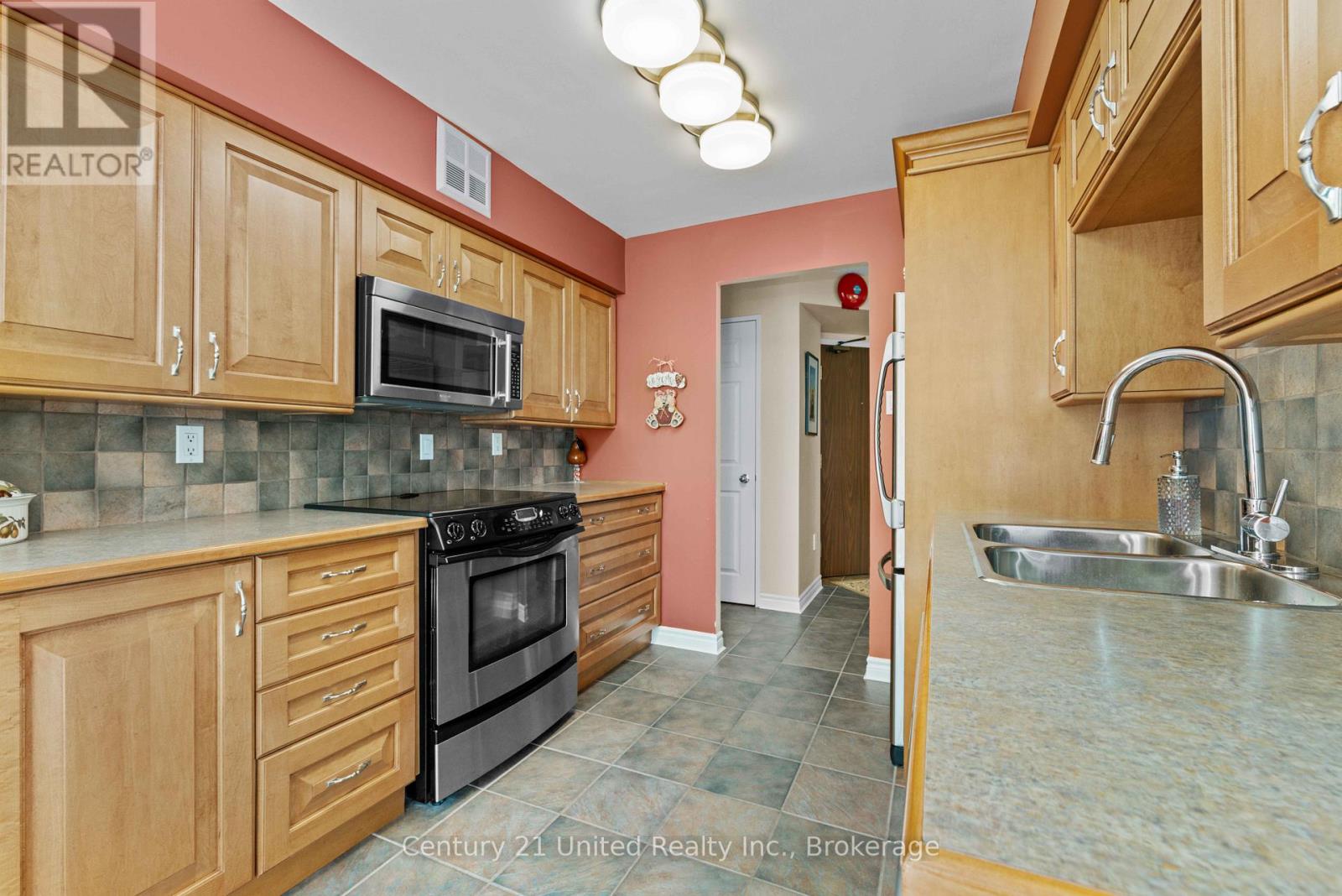 505 - 1485 Lakeshore Road E, Mississauga, Ontario  L5E 3G2 - Photo 10 - W13215258