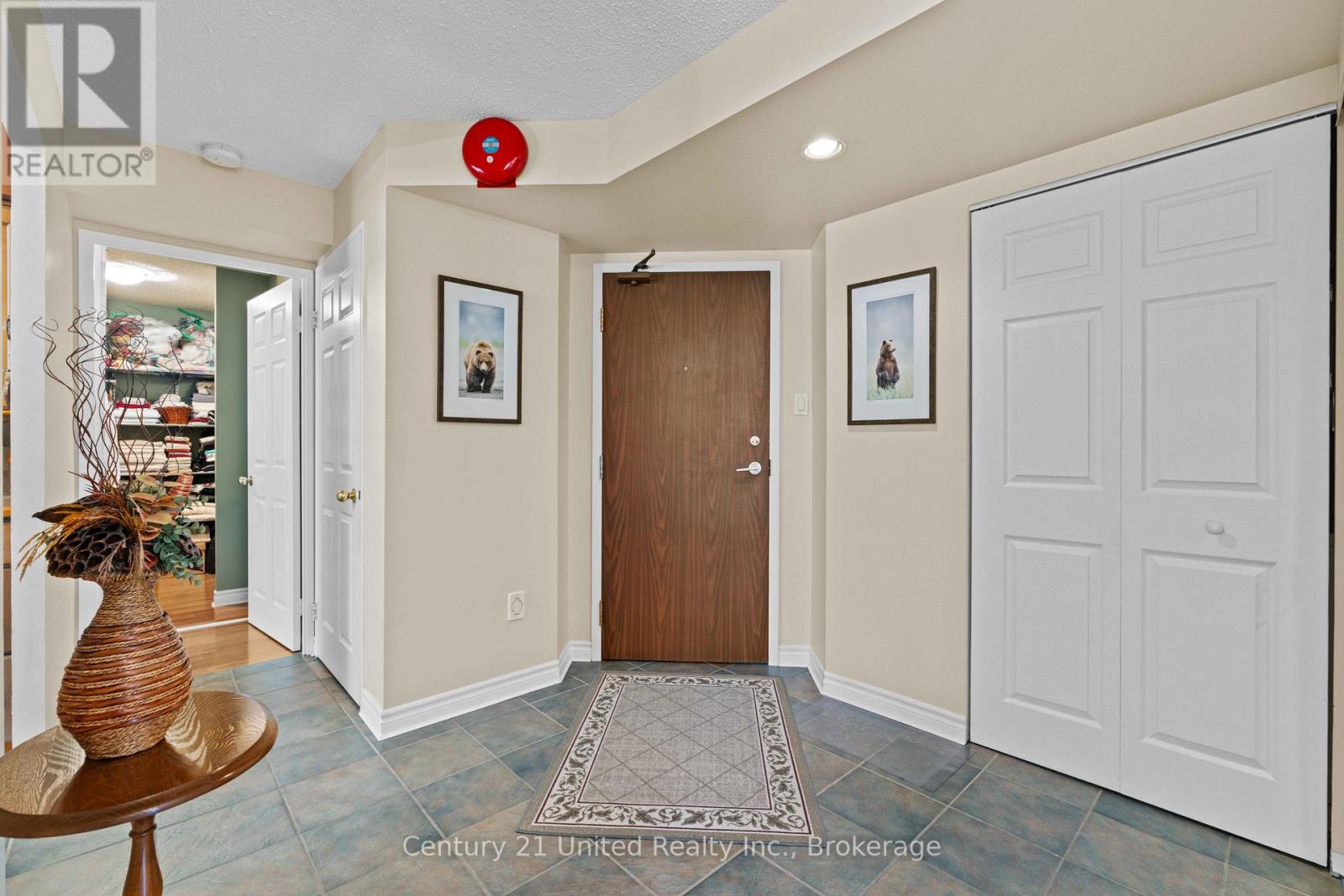 505 - 1485 Lakeshore Road E, Mississauga, Ontario  L5E 3G2 - Photo 3 - W13215258