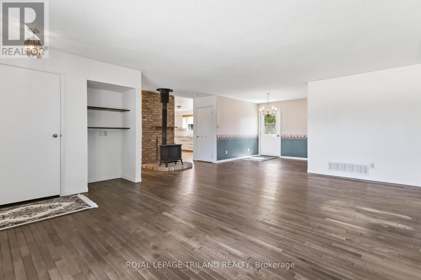 271 Anna Street, North Middlesex, Ontario  N0M 2K0 - Photo 12 - X13215072