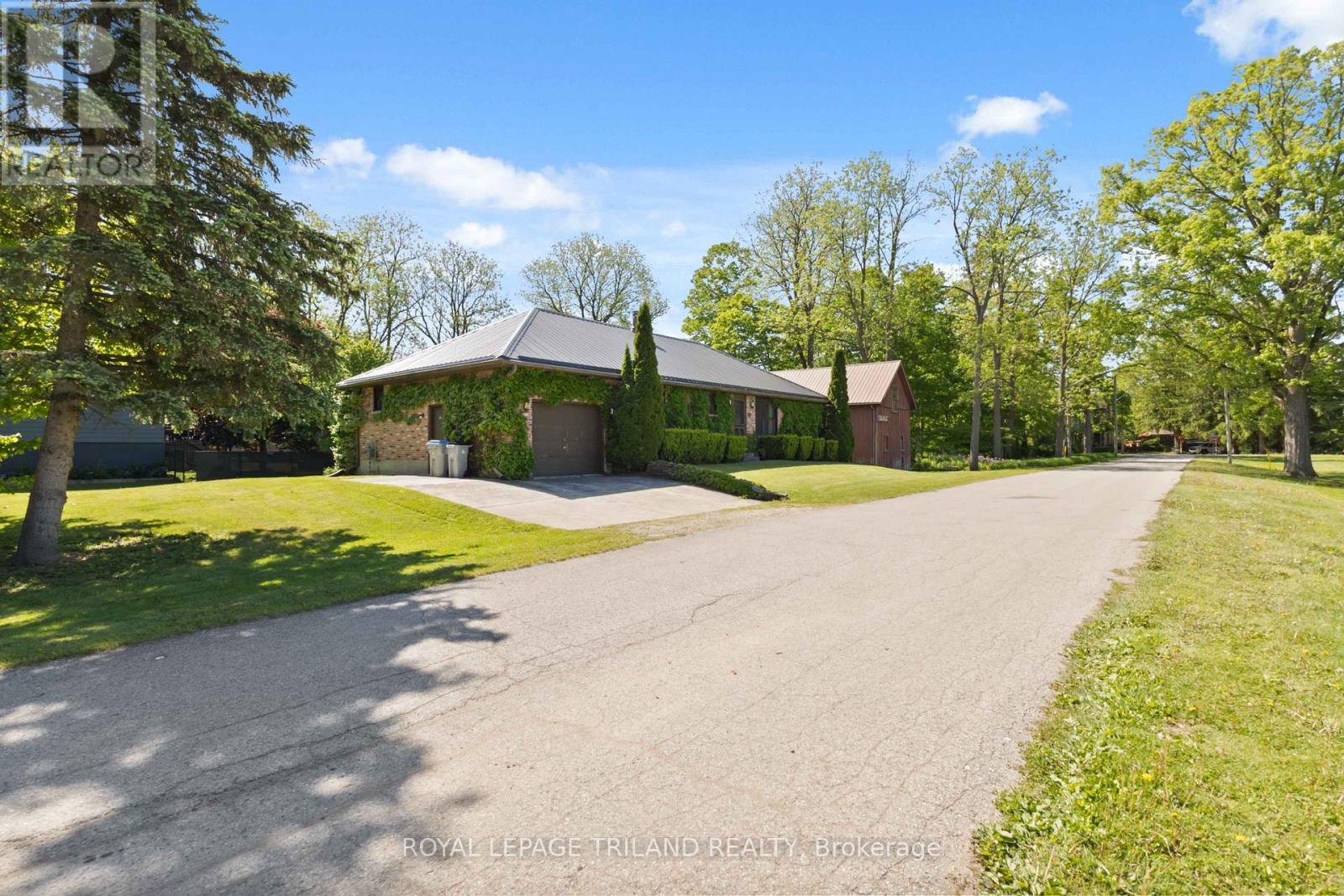 271 Anna Street, North Middlesex, Ontario  N0M 2K0 - Photo 2 - X13215072
