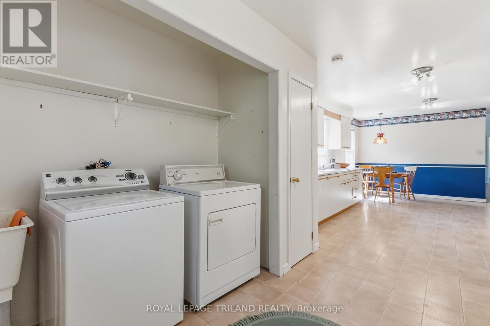 271 Anna Street, North Middlesex, Ontario  N0M 2K0 - Photo 22 - X13215072