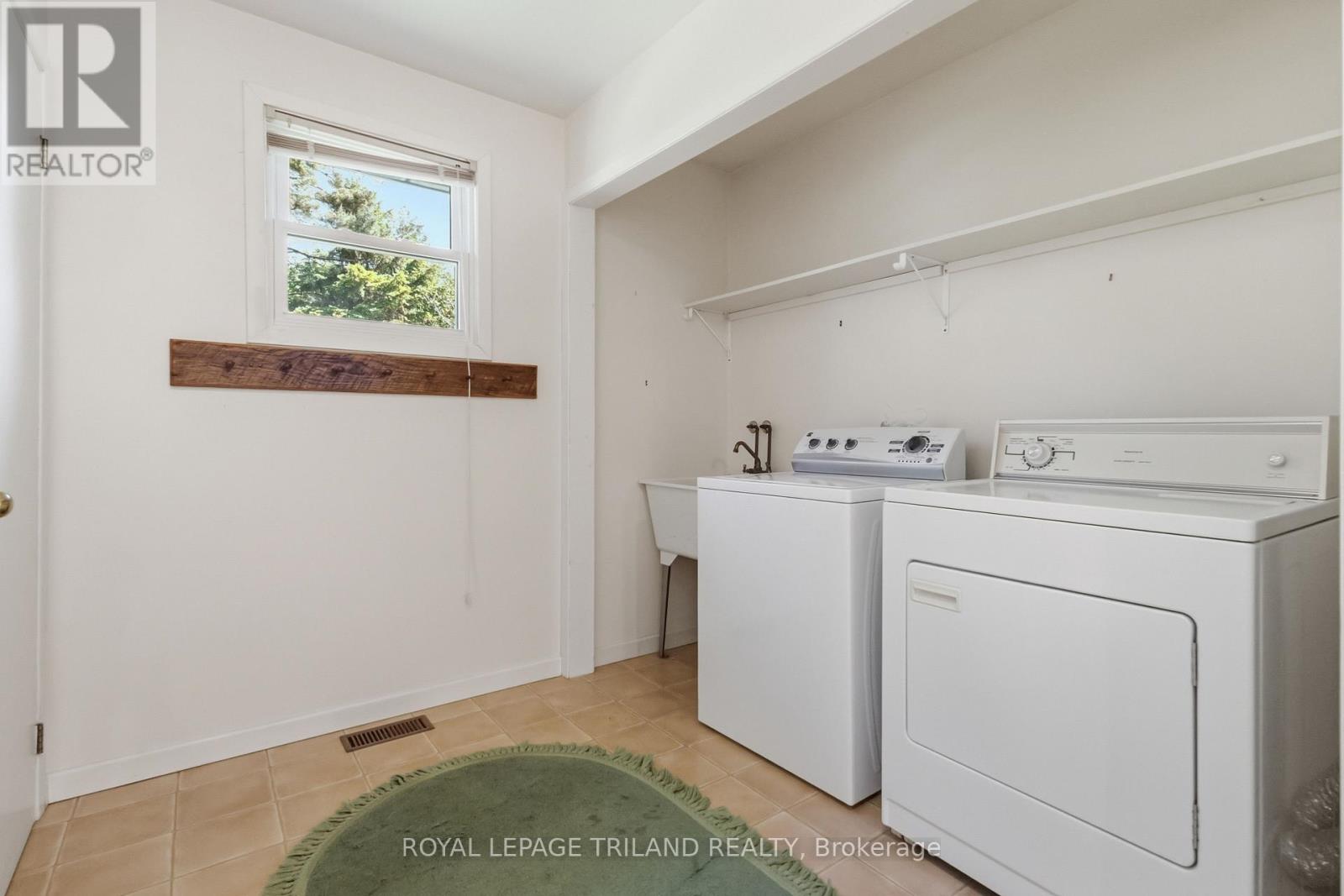 271 Anna Street, North Middlesex, Ontario  N0M 2K0 - Photo 23 - X13215072