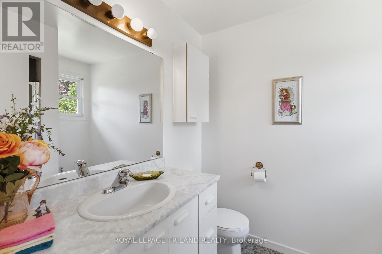 271 Anna Street, North Middlesex, Ontario  N0M 2K0 - Photo 28 - X13215072