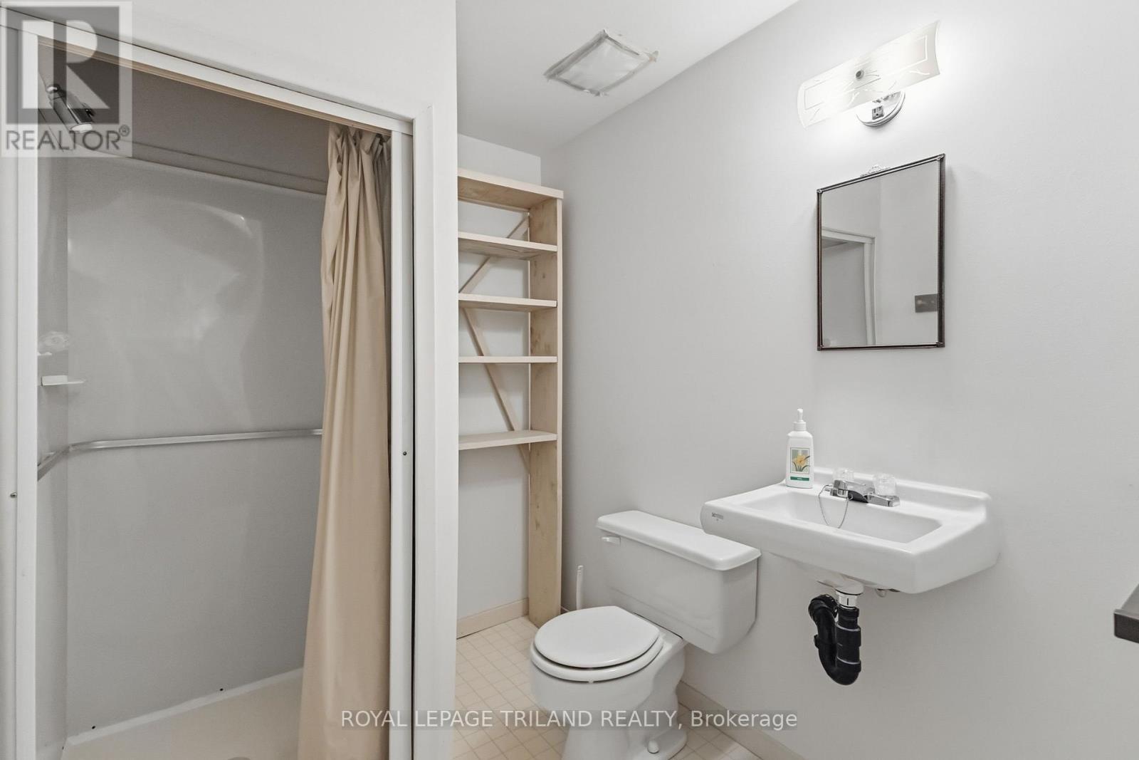 271 Anna Street, North Middlesex, Ontario  N0M 2K0 - Photo 35 - X13215072