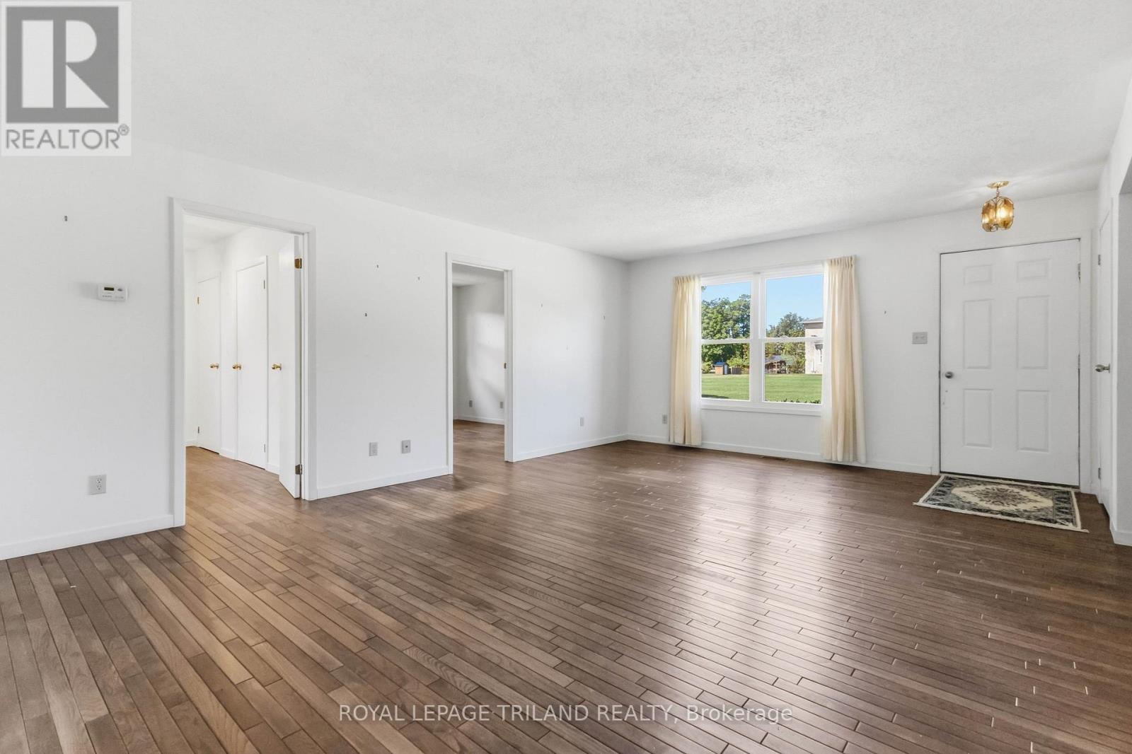 271 Anna Street, North Middlesex, Ontario  N0M 2K0 - Photo 7 - X13215072