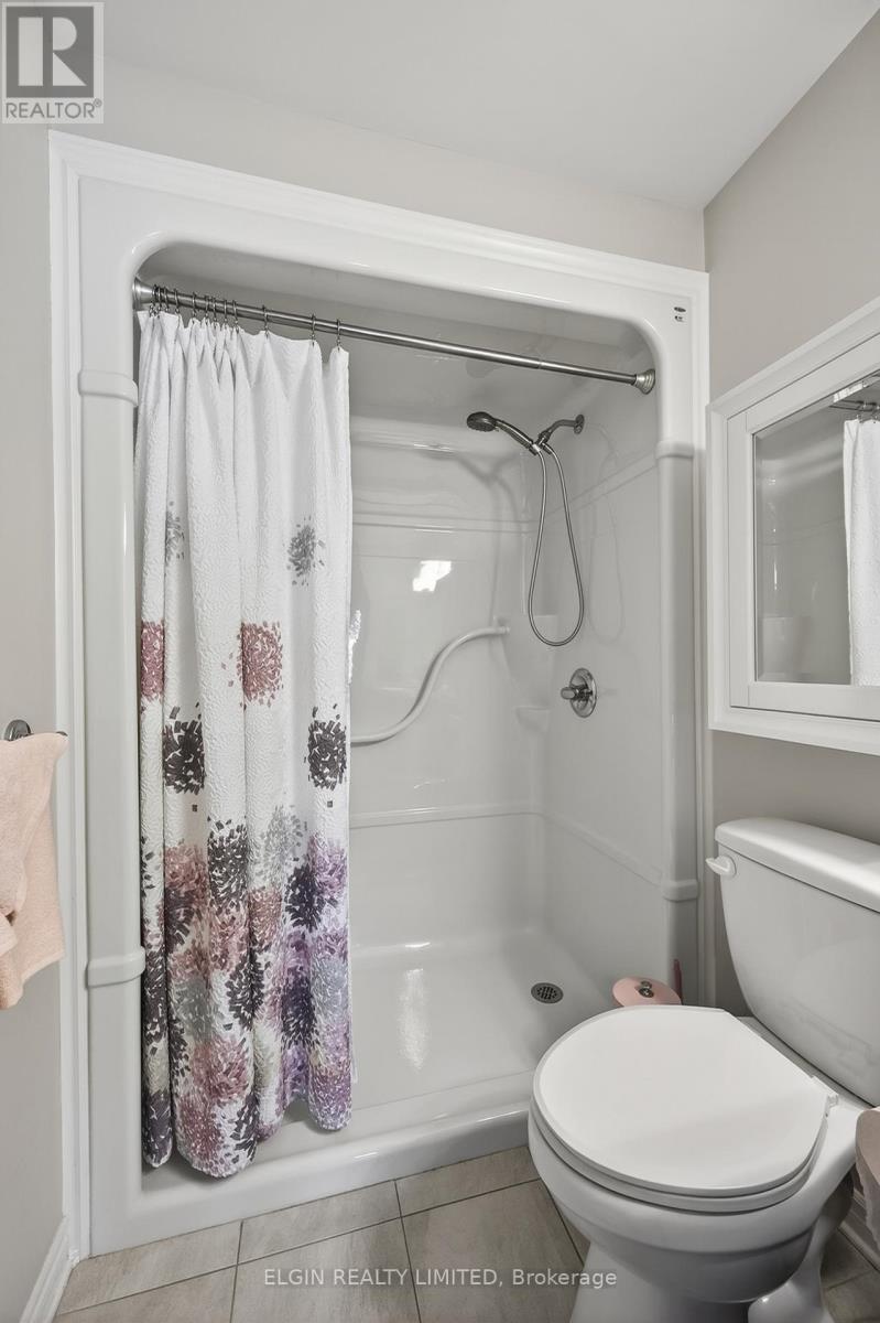 8 Ashberry Place, St. Thomas, Ontario  N5R 0H7 - Photo 19 - X13215080
