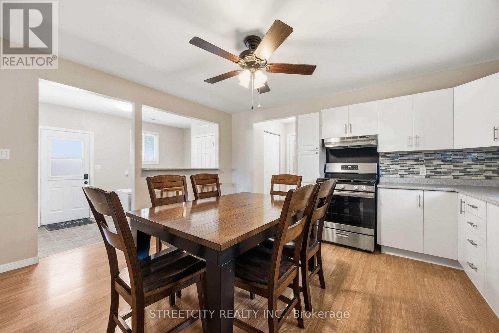 502 Plympton Street, Plympton-Wyoming, Ontario  N0N 1T0 - Photo 12 - X13215310
