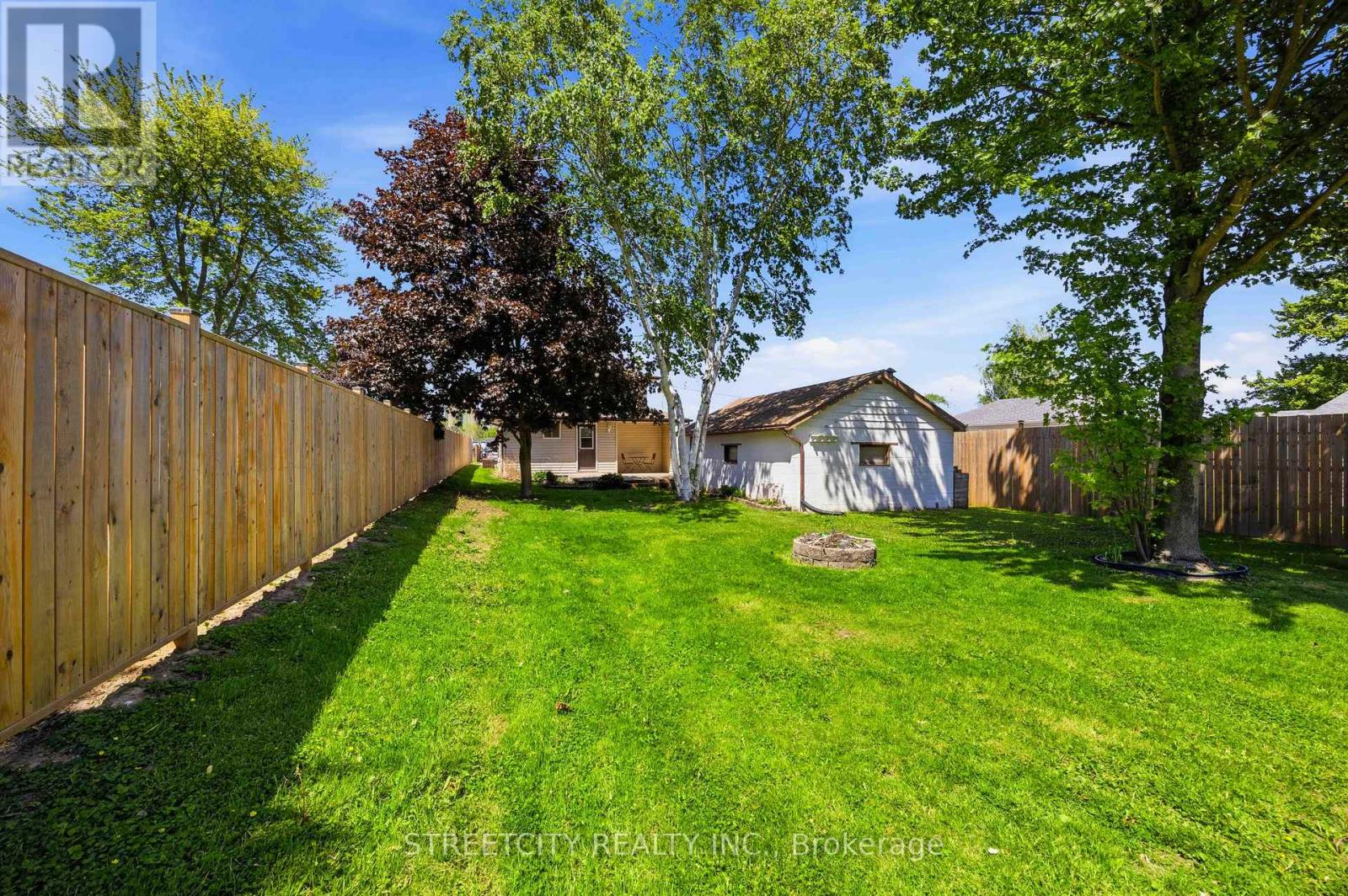 502 Plympton Street, Plympton-Wyoming, Ontario  N0N 1T0 - Photo 31 - X13215310