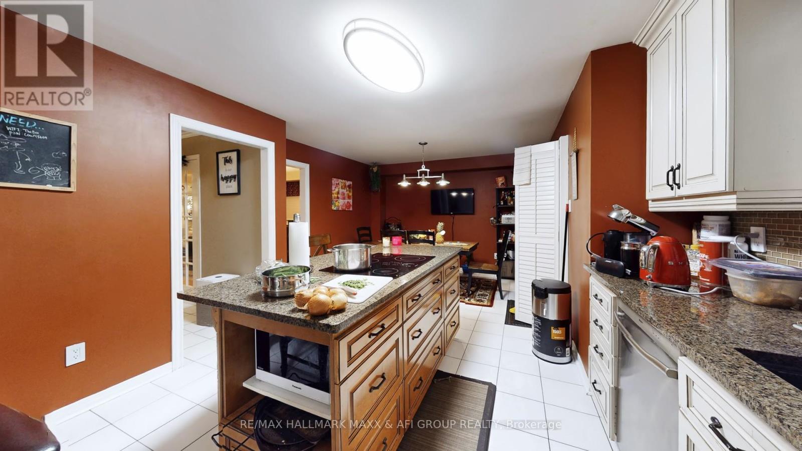 719 Shanahan Boulevard, Newmarket, Ontario  L3X 1P8 - Photo 13 - N13159564