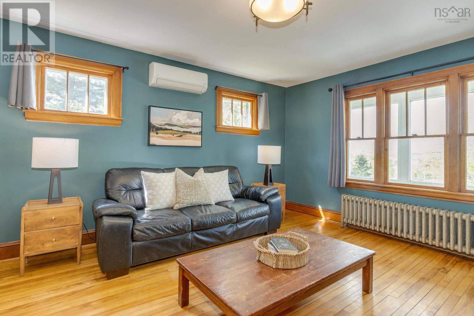 19 Tophill Road, Bedford, Nova Scotia  B4A 2K1 - Photo 6 - 202612404